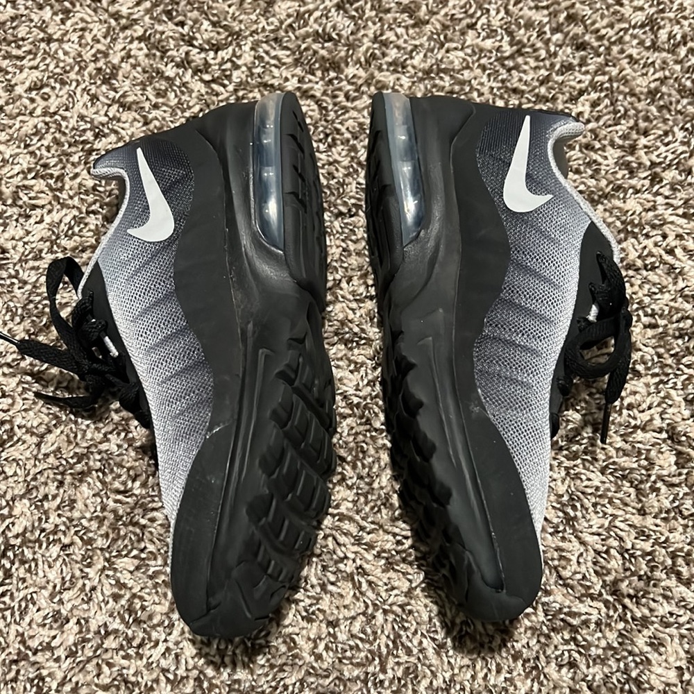 Nike Air Max - Picture 4 of 5